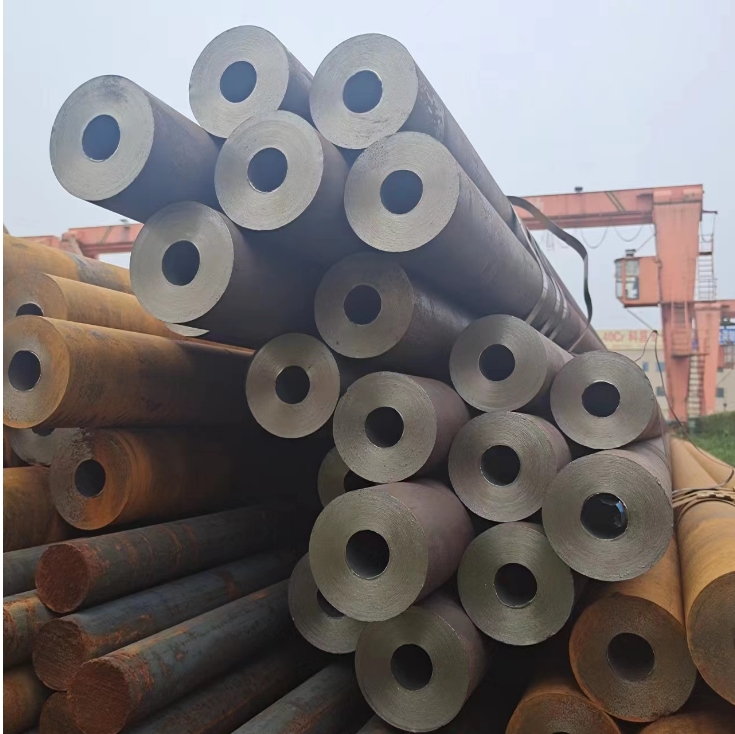 熱擴(kuò)無(wú)縫管就是我們常說(shuō)的熱擴(kuò)管